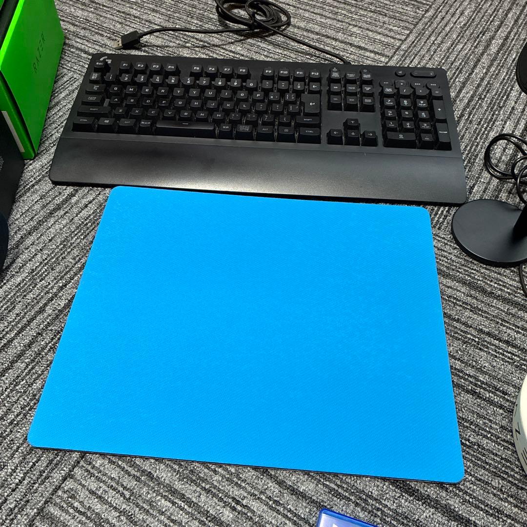 ゲーミングセット　ヘッドホン　マウス　キーボード　マウスパッド　マイクスタンド