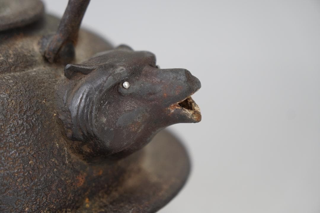 南部鉄瓶　狸　タヌキ 鉄瓶　　 煎茶道具 　検：龍文堂亀文堂金壽堂