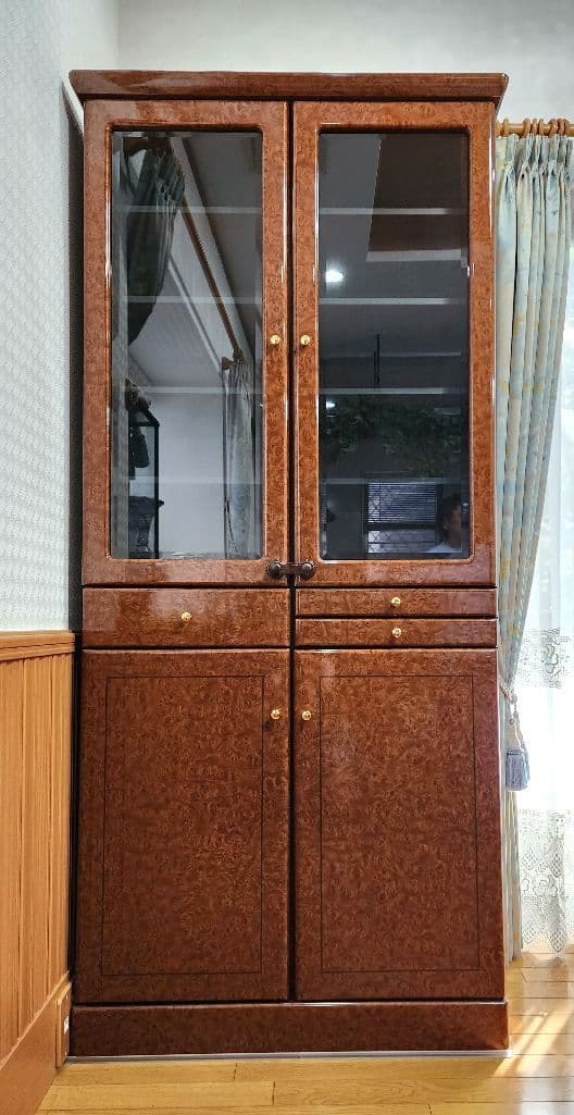 極美品 飾り棚 木製ガラス扉キャビネット キュリオケース ブラウン サイドボード
