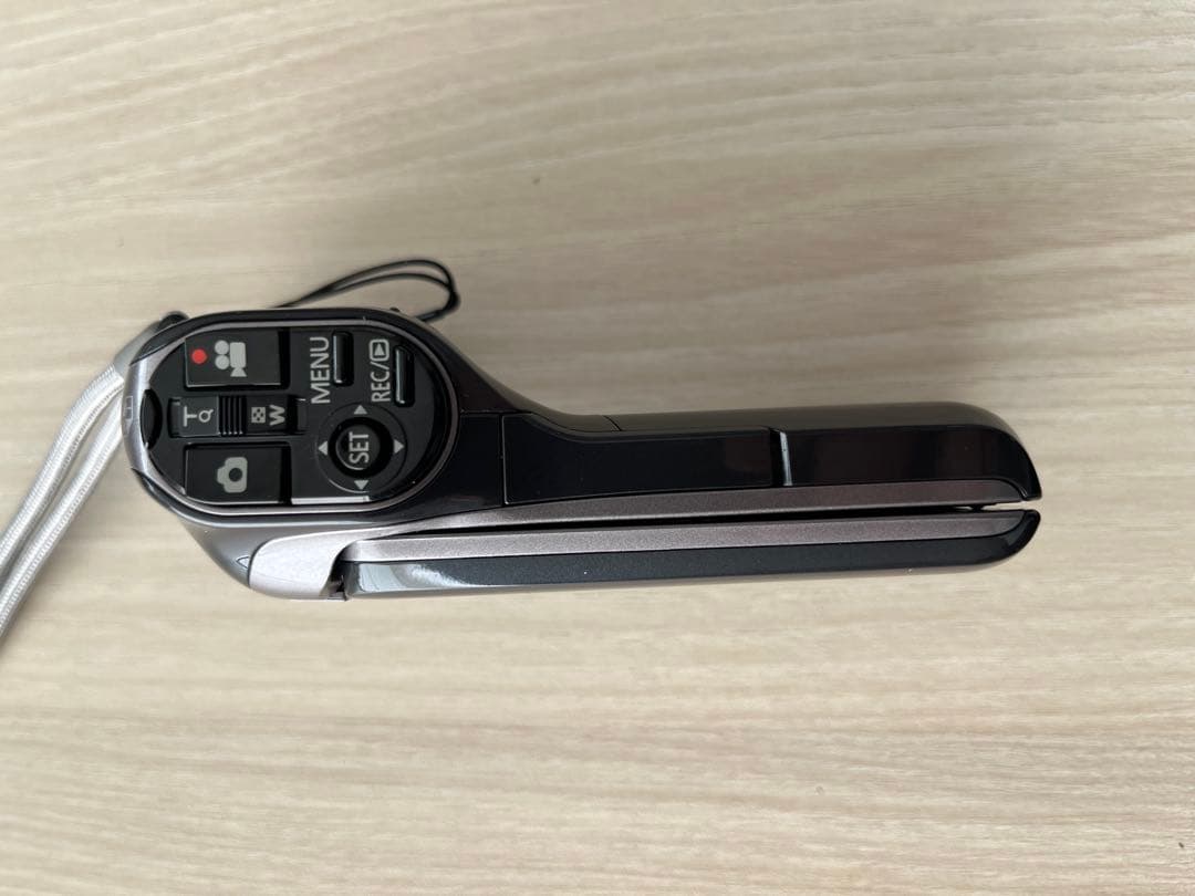 「ゆう」　Panasonic HX-DC2 ビデオカメラ 15倍ズーム