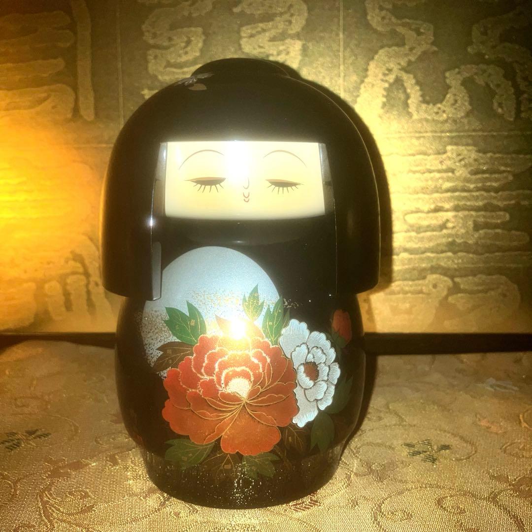 【特級呪物】金彩の花が描かれた美しきこけし人形　座敷童子様　縁起物　金運　開運