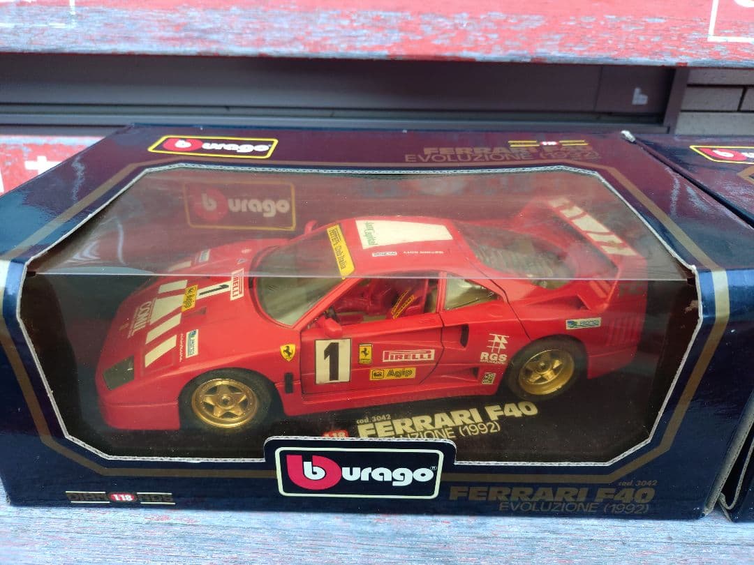 Burago　ブラーゴ　1/18 フェラーリ　F40　　２台セット　当時物