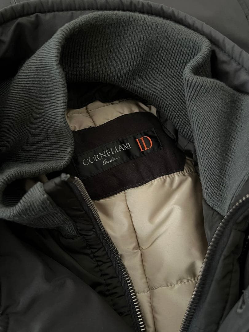 イタリア製　コルネリアーニ　防寒中綿コート