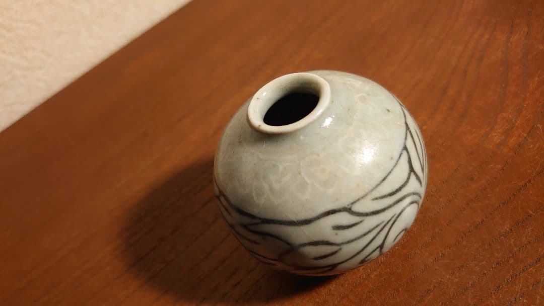 李朝　小壺　象嵌　白釉　古玩　京焼　アンティーク李朝　１客