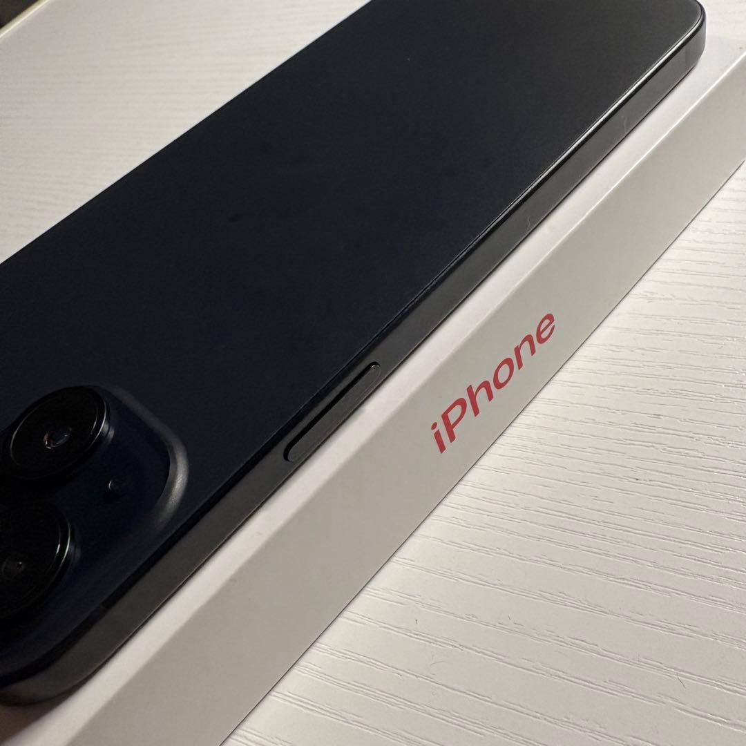 iPhone15 Plus 128GB ブラック SIMフリー 美品