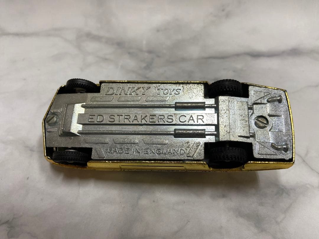 ミニカー DINKY TOYS ED STRAKERS CAR