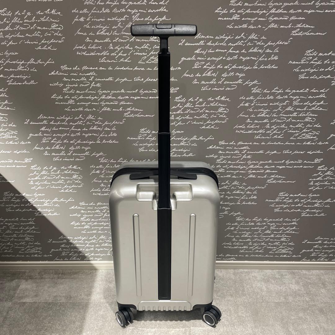 メルセデス ベンツ キャリーケース　軽量　機内持込み可