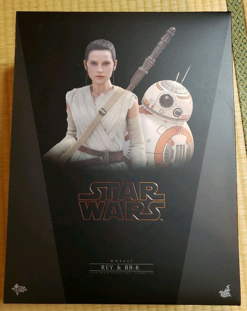 【新品未使用】ホットトイズ『スター・ウォーズ』レイ&BB-8 2体セット 1/6