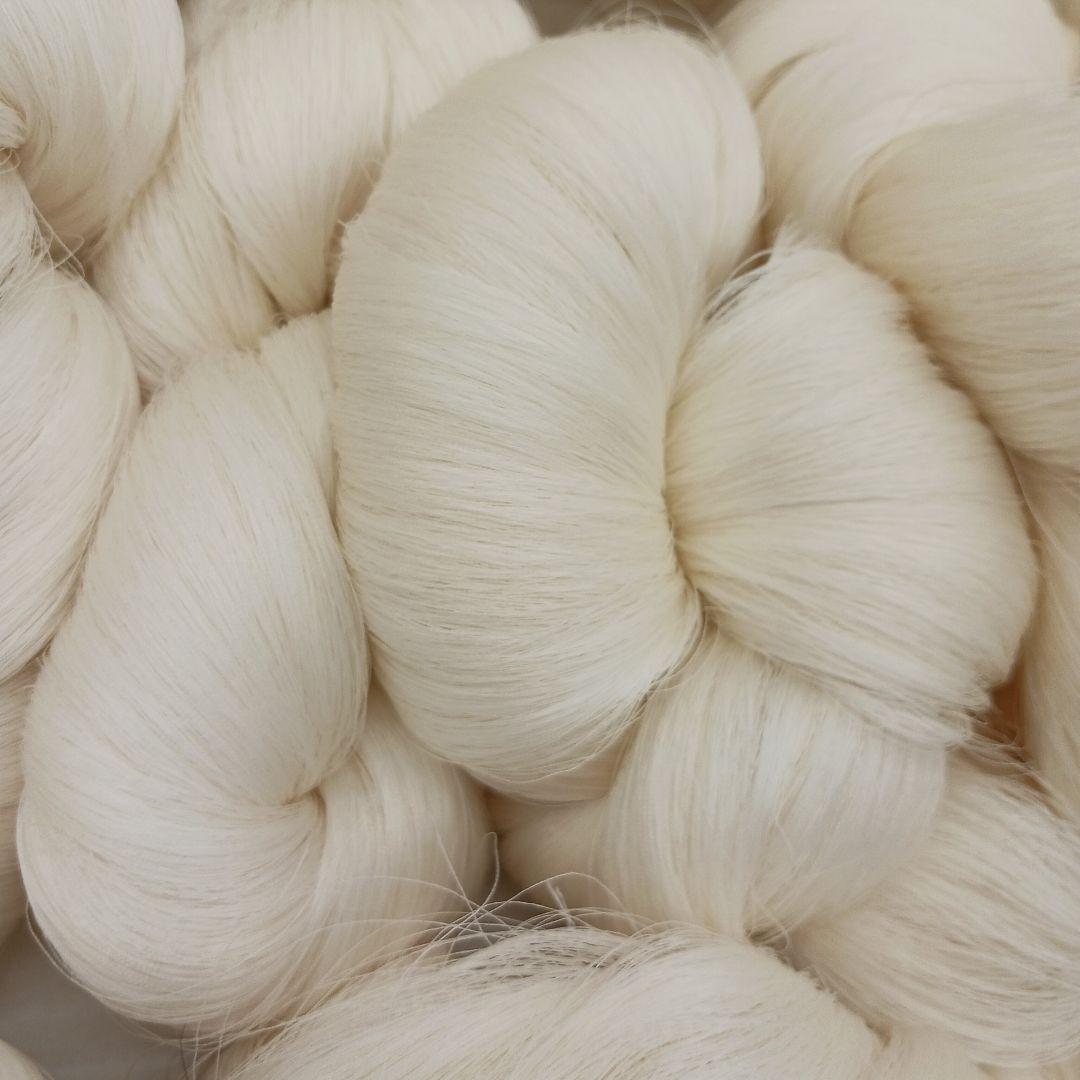 生糸大量　精錬前　未使用絹糸