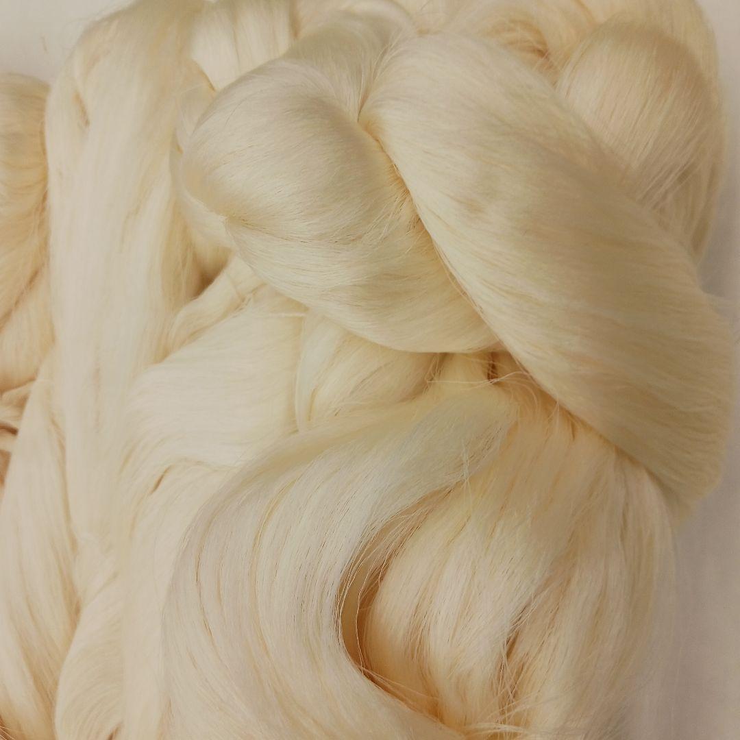 生糸大量　精錬前　未使用絹糸