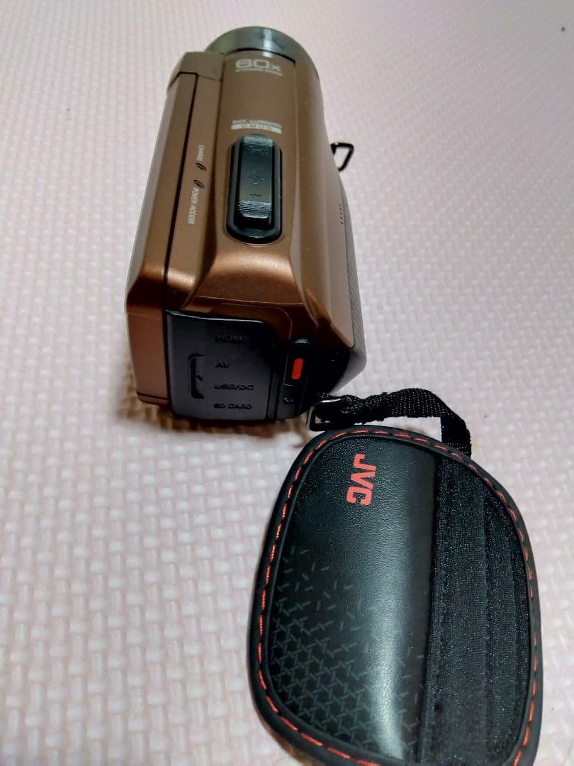 JVC ビデオカメラ Everio R ライトブラウン GZ-R400-T