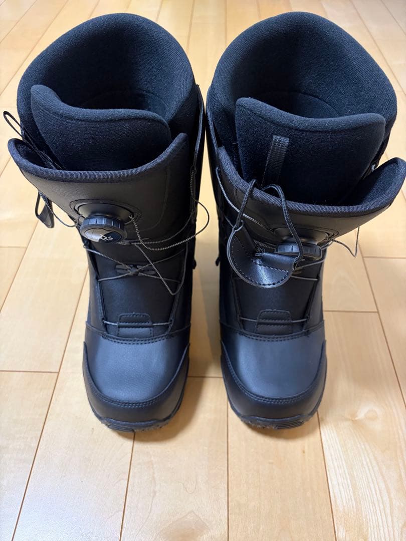 キスマーク ブラック スノーボードブーツ ボアタイプ28センチ