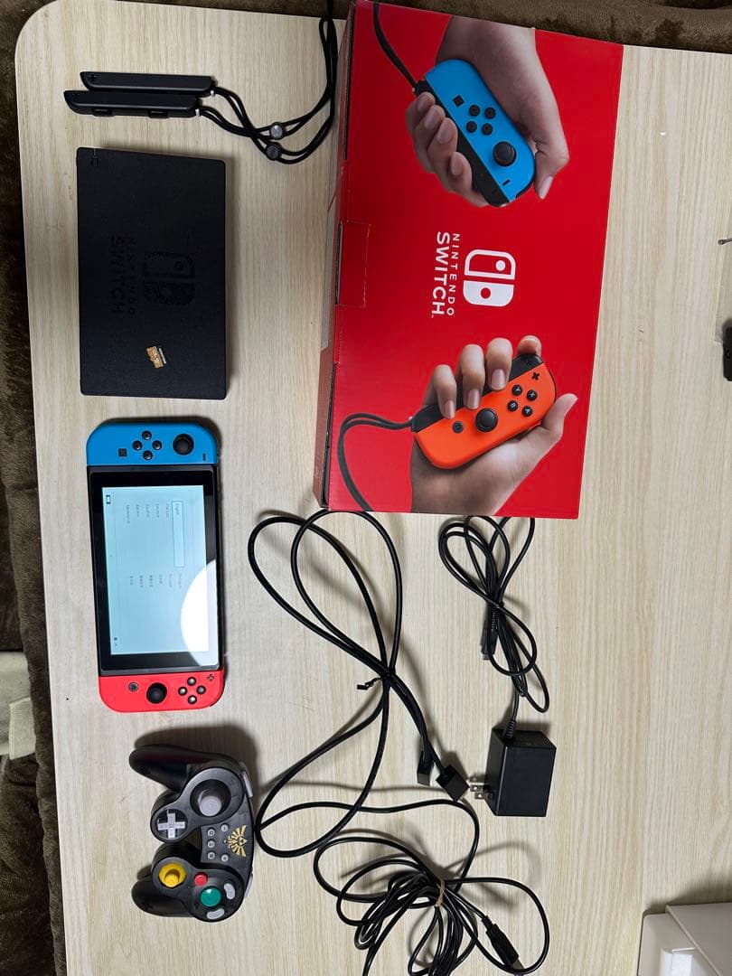 Nintendo Switch 本体 青/赤　ゼルダコントローラー付属