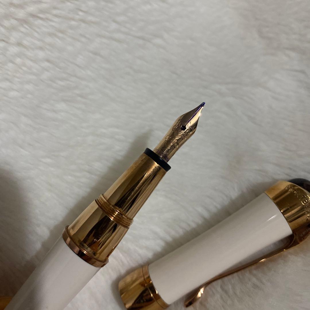 Montblanc エトワール　ド　モンブラン　万年筆　ダイヤモンド