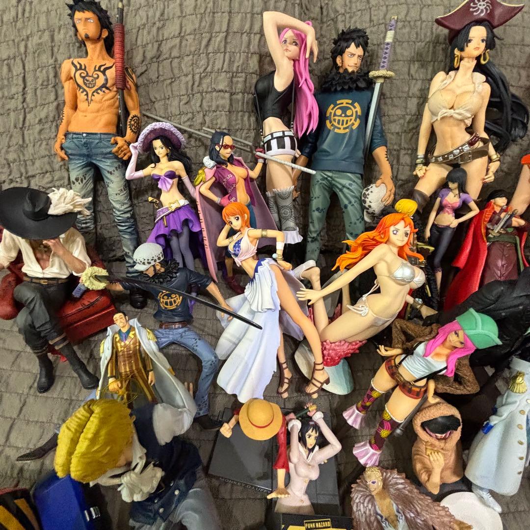 《大幅値下げ》ワンピース　フィギュア　箱無し　50体以上まとめ売り　売切希望