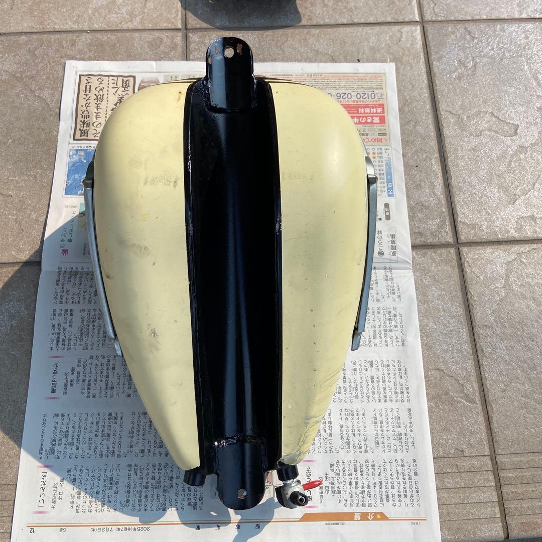 HARLEY-DAVIDSON ピーナッツタンク ミディアムトンネル