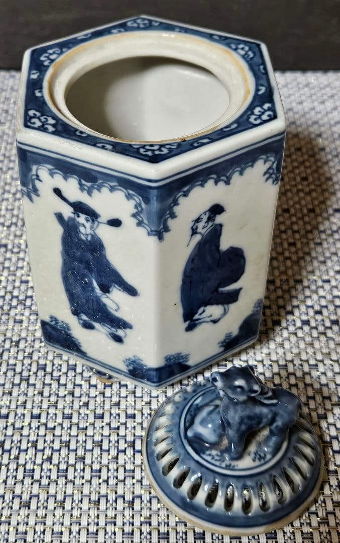 伊万里染付　双鹿摘み　人物図　六角形　香炉　茶道具　茶器　香道具　香道　香　香木