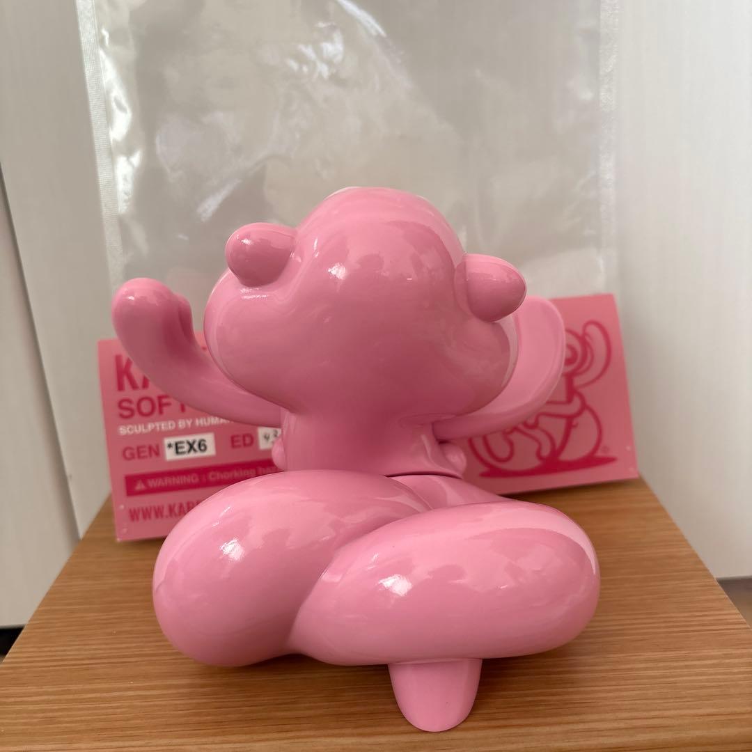 KABEKUI SOFT VINYL FIGURE ピンク　ソフビ