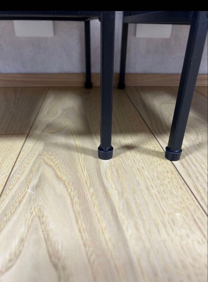 ベッドサイドテーブル　２台まとめて