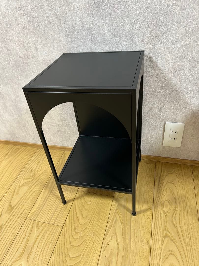 ベッドサイドテーブル　２台まとめて