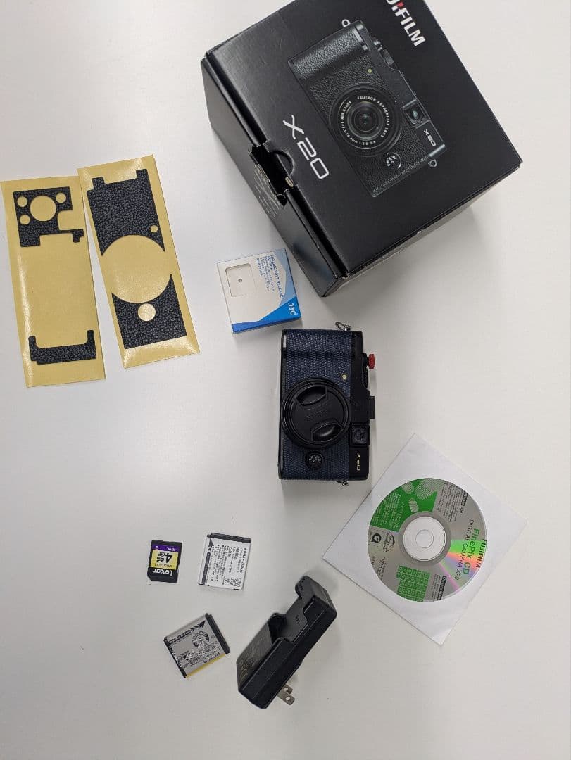 Fujifilm X20 コンパクトデジタルカメラ　ネイビーリザード張替済