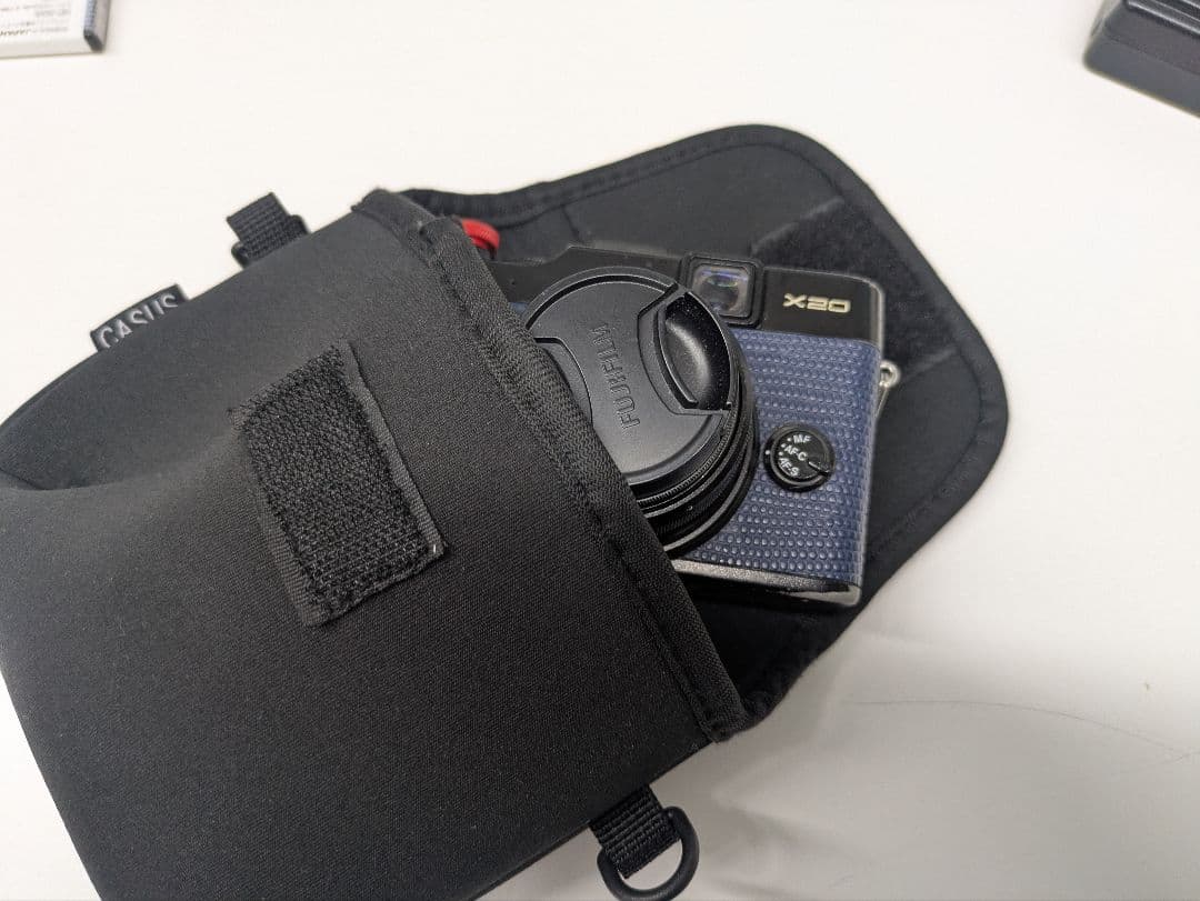 Fujifilm X20 コンパクトデジタルカメラ　ネイビーリザード張替済