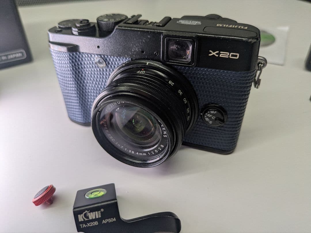 Fujifilm X20 コンパクトデジタルカメラ　ネイビーリザード張替済