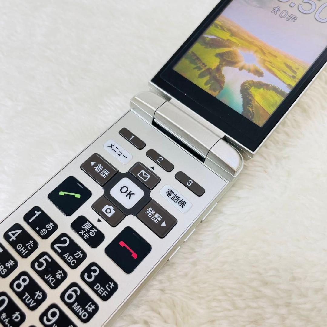 【新品同様品】au かんたんケータイライト　KYF43 シャンパンゴールド