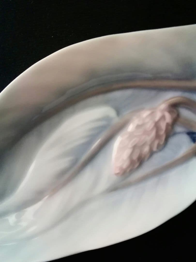 逸品　花文筆皿　ビングオーグレンダール（Ｂ＆Ｇ)　デンマーク　釉裏彩皿