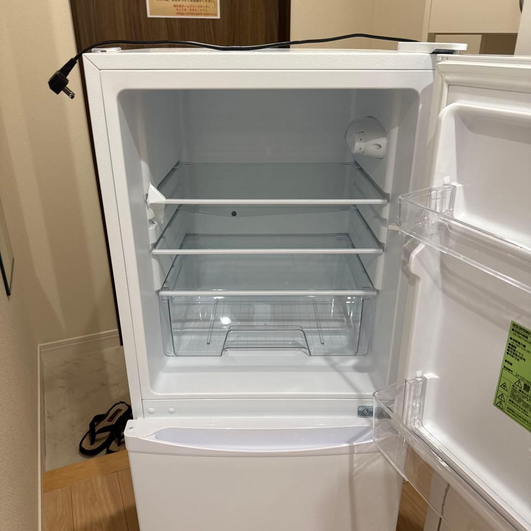 購入して2ヶ月　IRSO-14A 冷蔵庫 アイリスオーヤマ　保証書あり