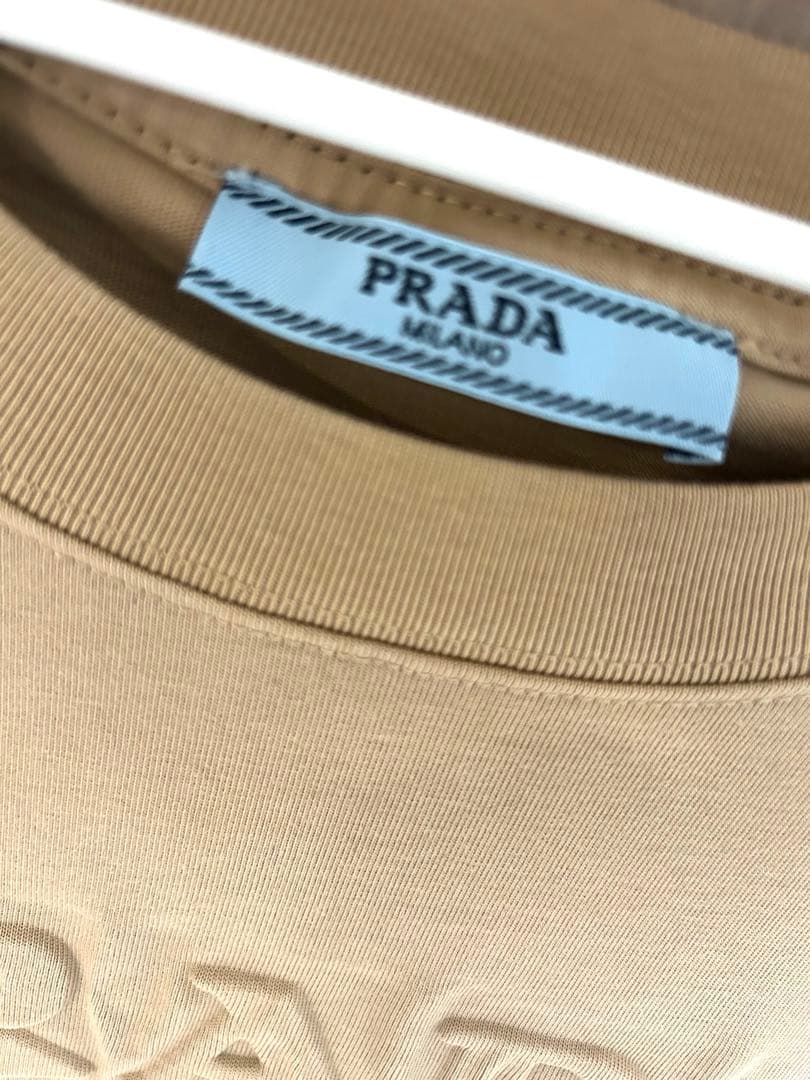PRADA エンボスロゴ Tシャツ M プラダ シャツ 2枚セット 白 茶
