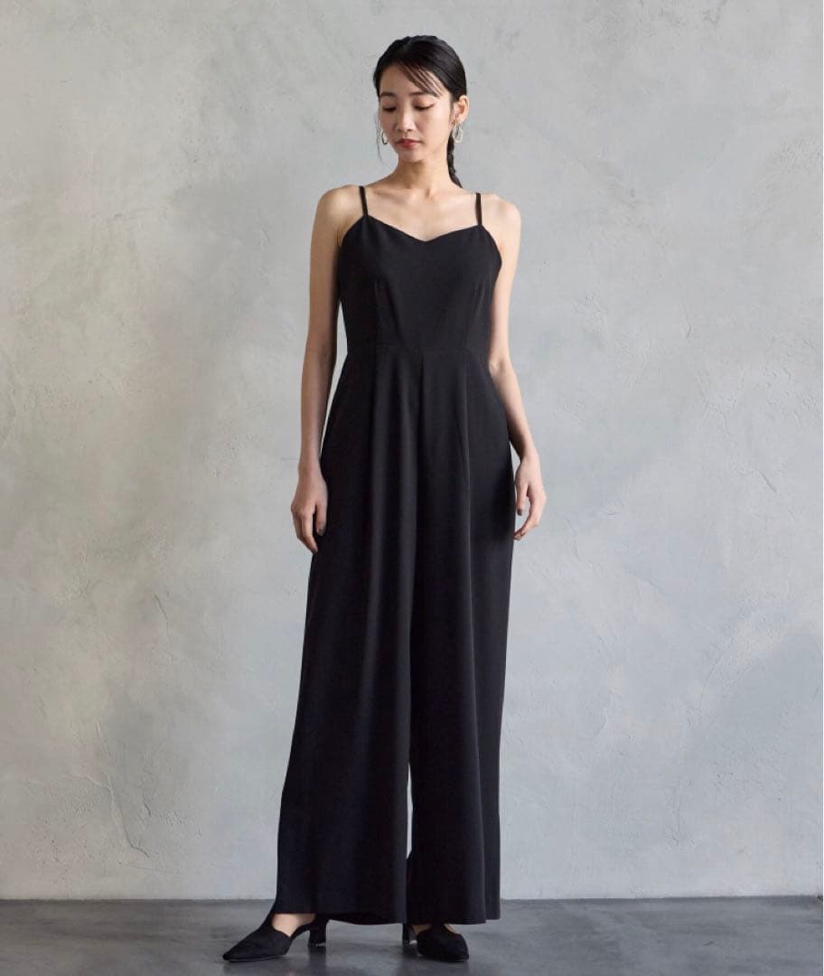 美品エメ　チュールフリルベスト×キャミソールオールインワンセットパーティードレス