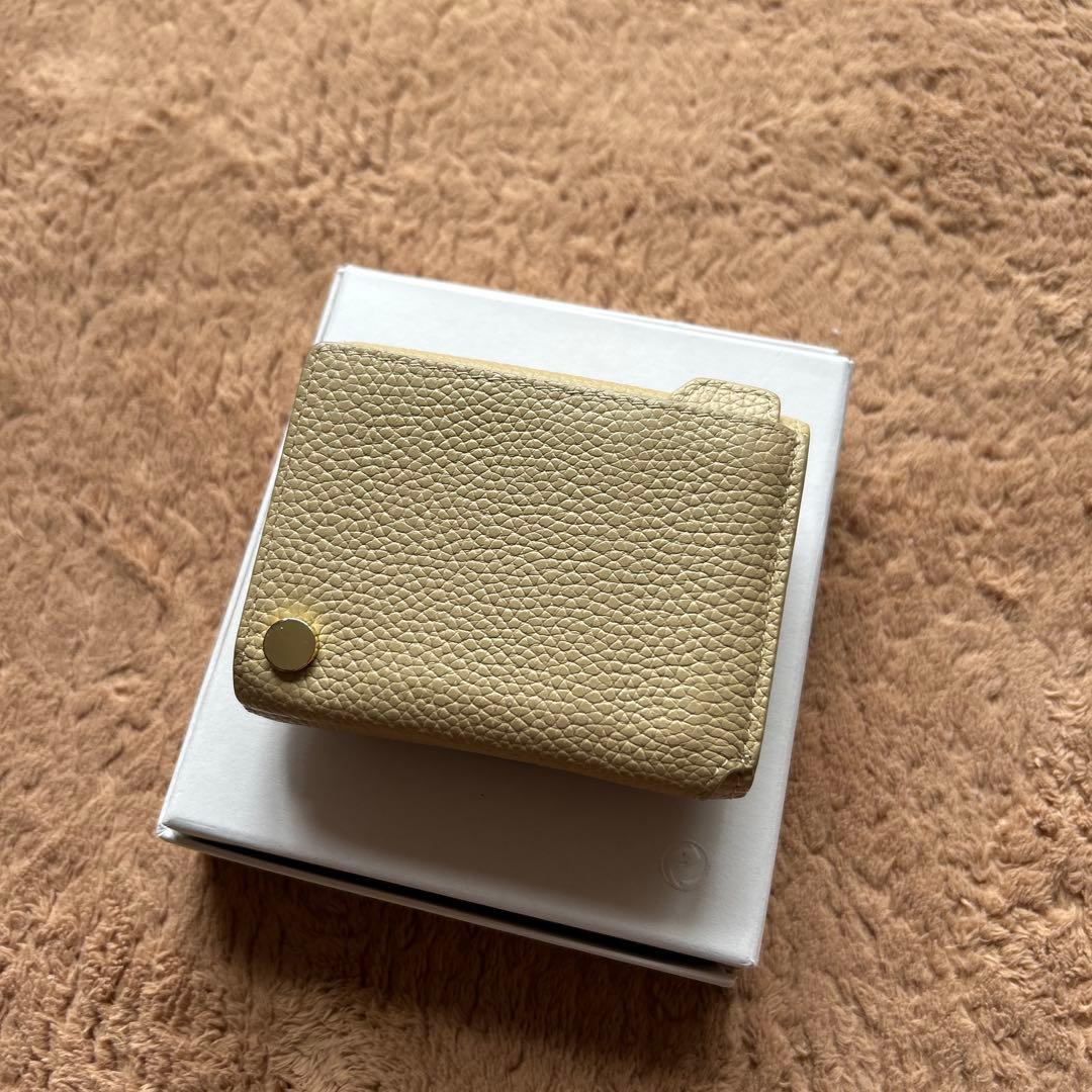tov トーヴ　IENA別注　ベージュ レザー 三つ折り財布