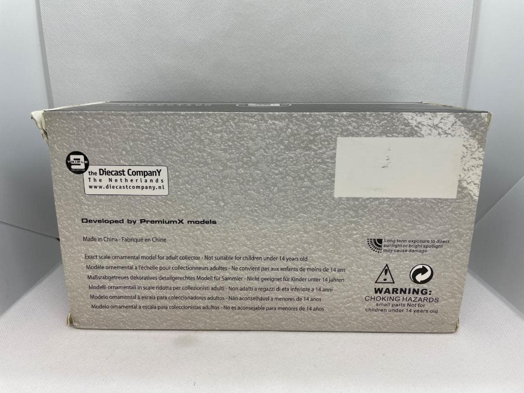 702-036 TRIPLE9 オペル カデット 1977 ホワイト