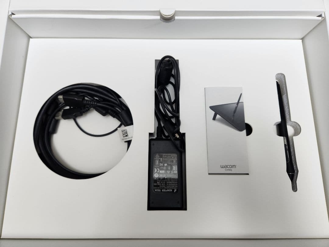 Wacom Cintiq 16 液晶ペンタブレット 本体