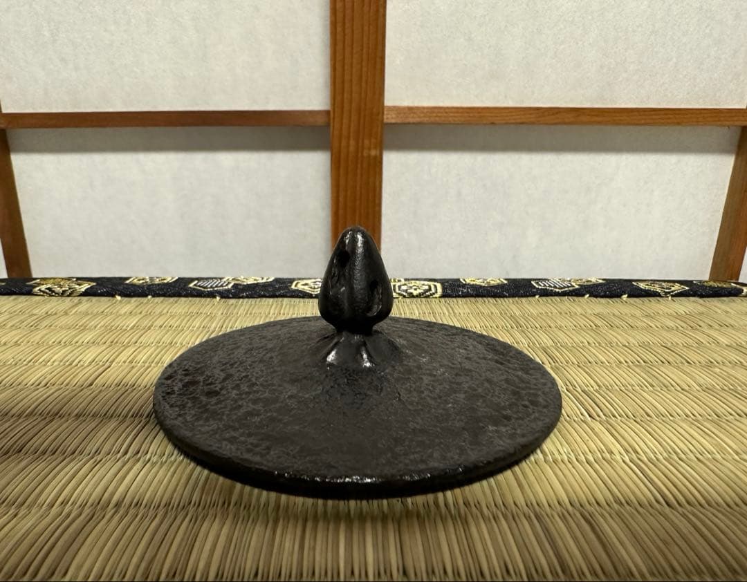 本番盛岡 薫山 南部鉄器 鉄瓶 平丸型 雲龍 1.6リットル 新品未使用品