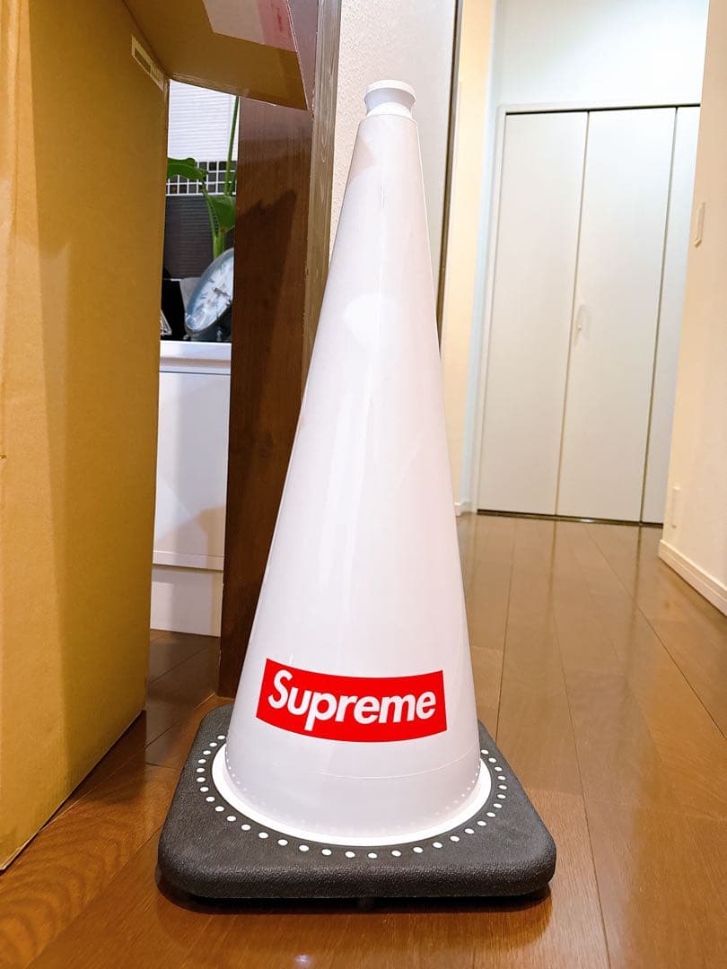 【完売品】Supreme Traffic Cone 2025FW