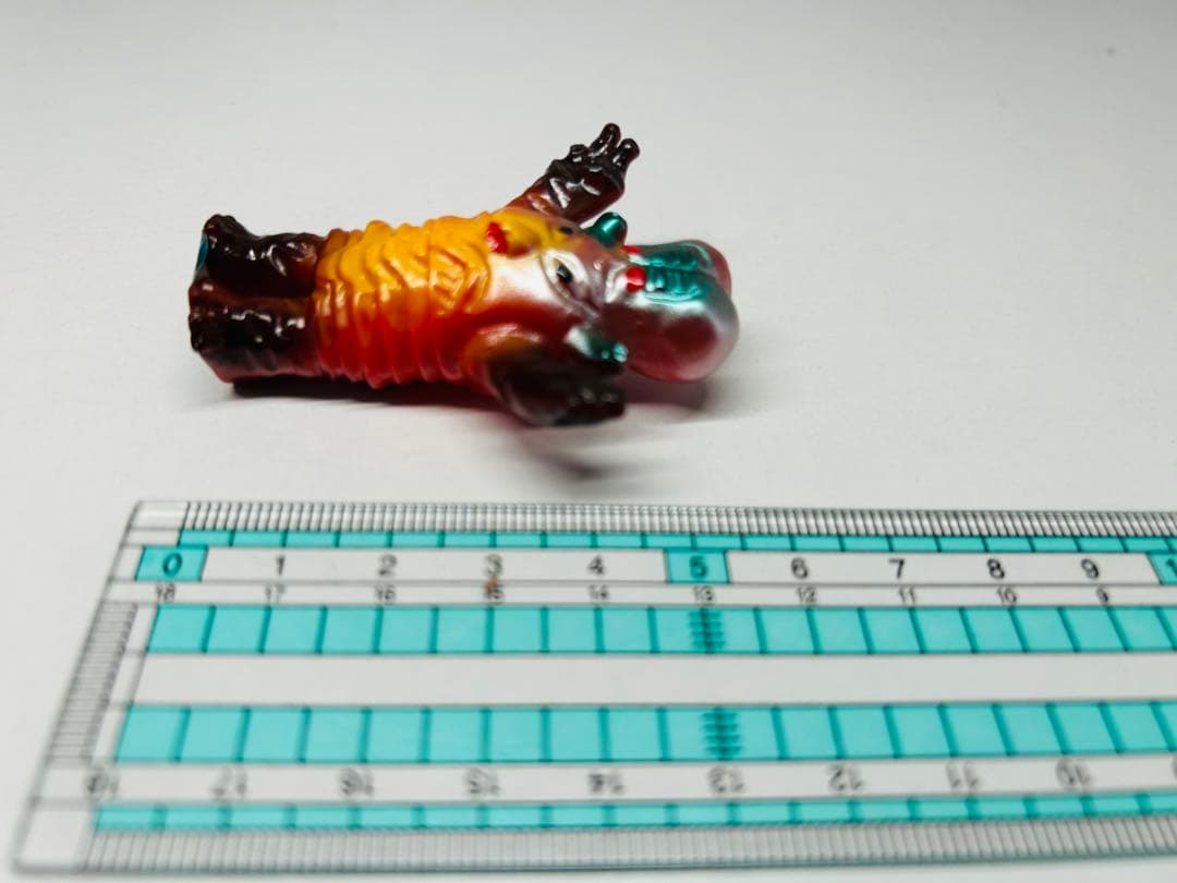 ぶたのはな じゃんけんバトル　バルダック星人　ウルトラマン　怪獣　ソフビ