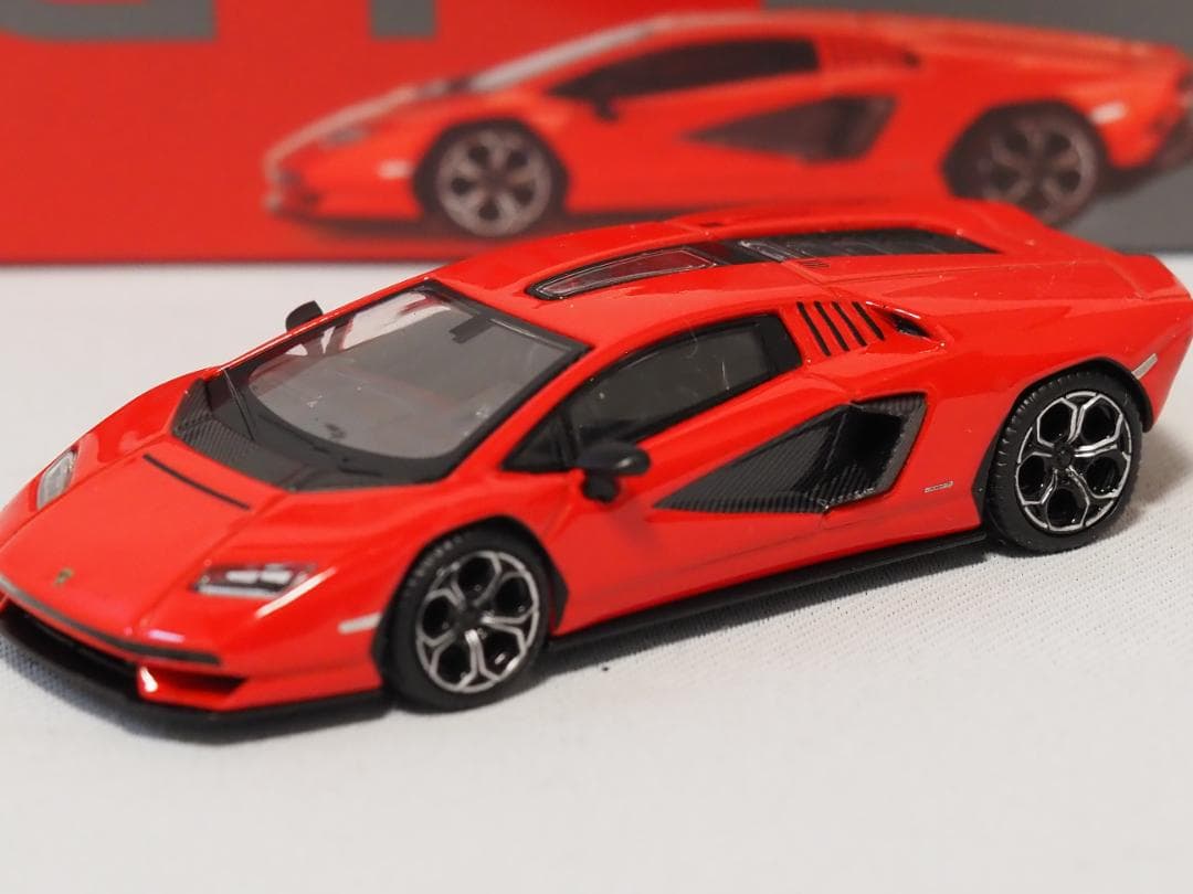ミニカー MINI GT Lamborghini Countach LPI 800-4
