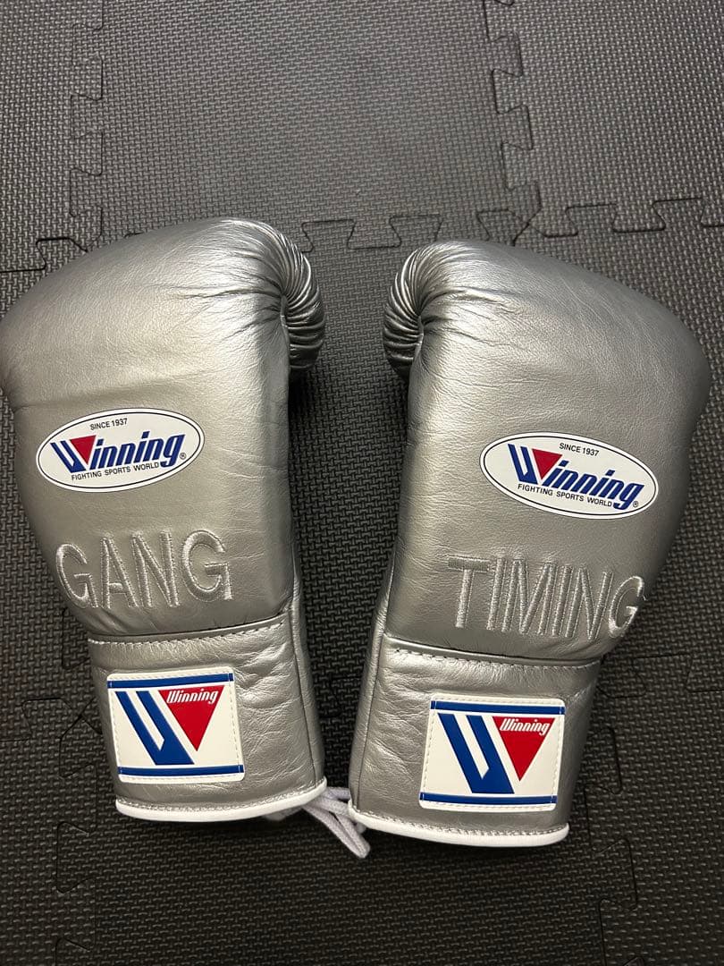 Winning ボクシンググローブ 10oz シルバー