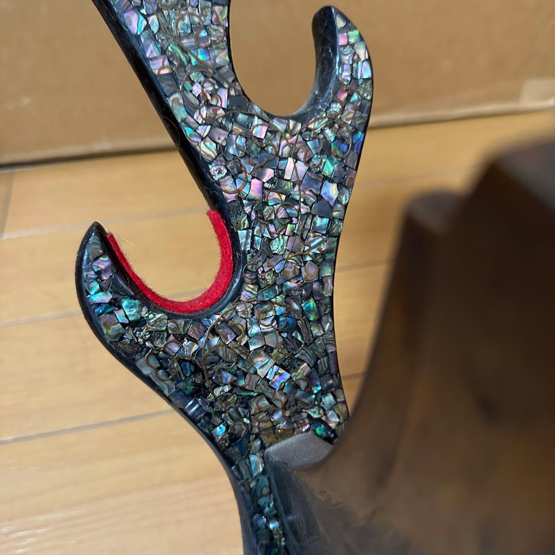 時代物 木製 螺鈿細工 富士山 刀掛け 3本掛 高さ約40.5cm 螺鈿細工