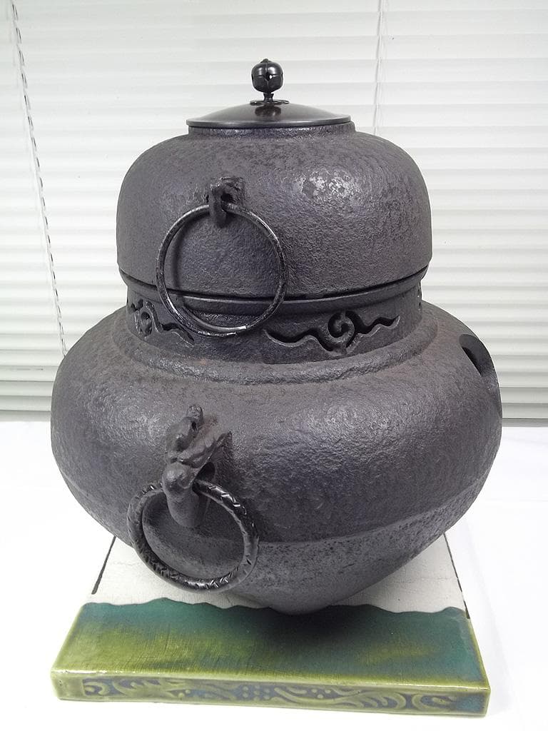 茶道具 鬼面風炉 野々田風炉型電熱器 風炉釜 茶釜 釜環 織部敷板
