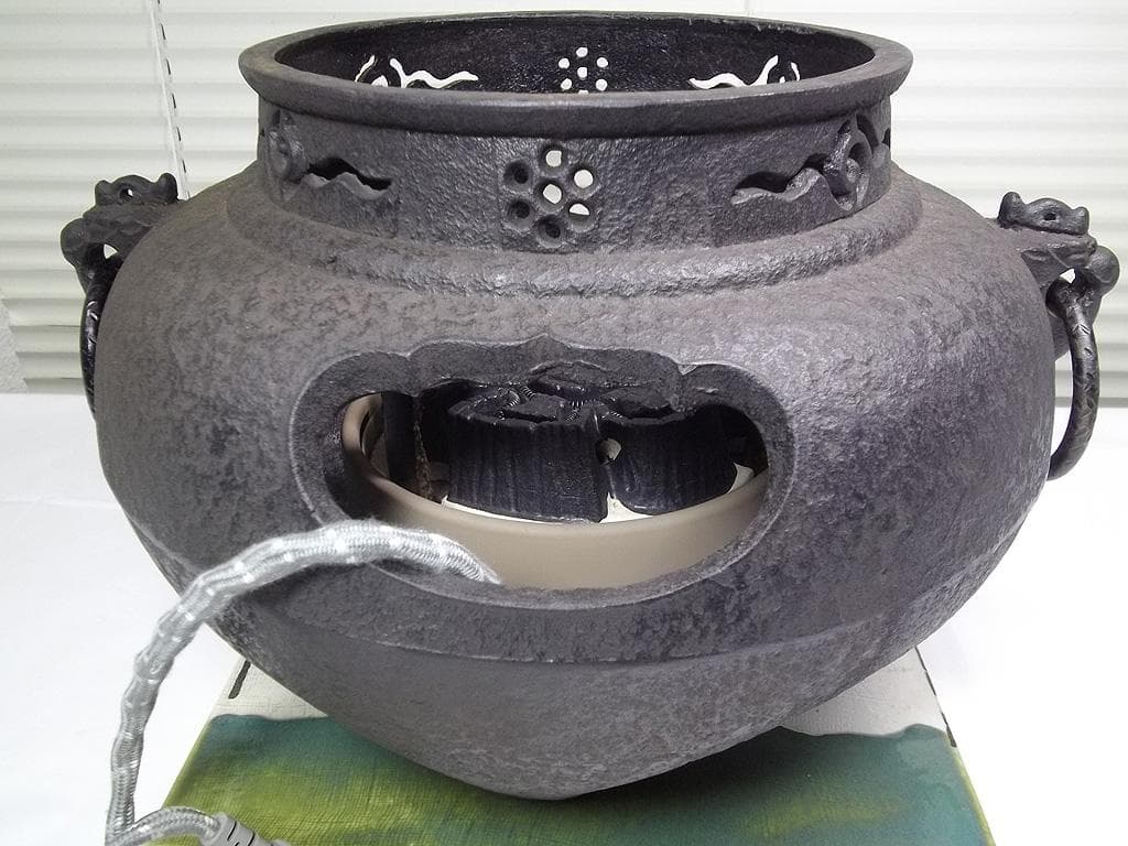 茶道具 鬼面風炉 野々田風炉型電熱器 風炉釜 茶釜 釜環 織部敷板