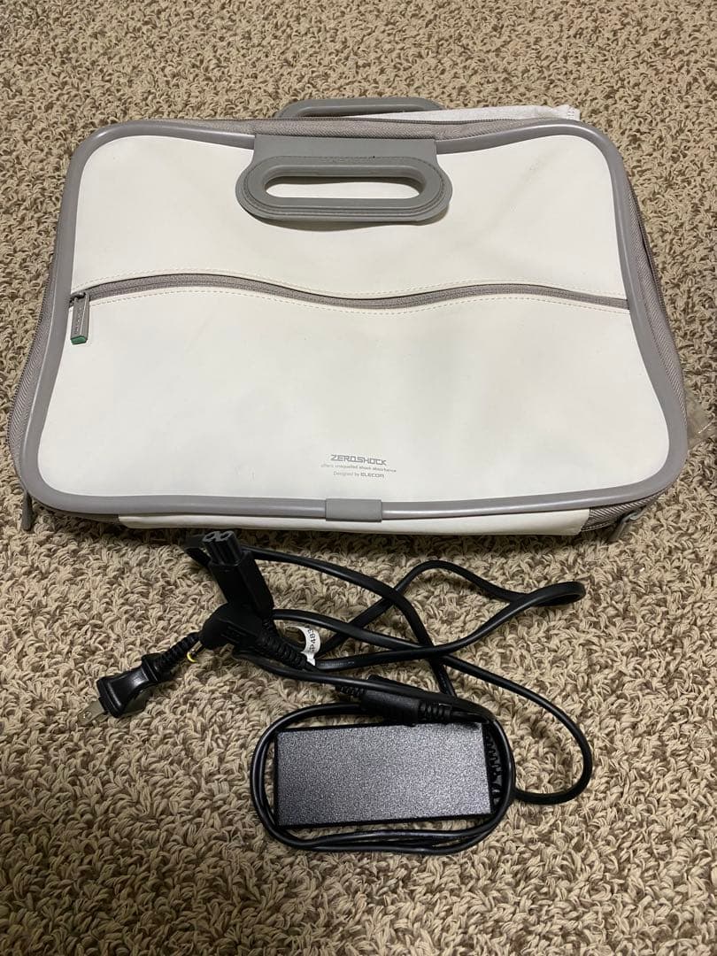 美品 LIFEBOOK MH30 /G 10.1インチ Windows7