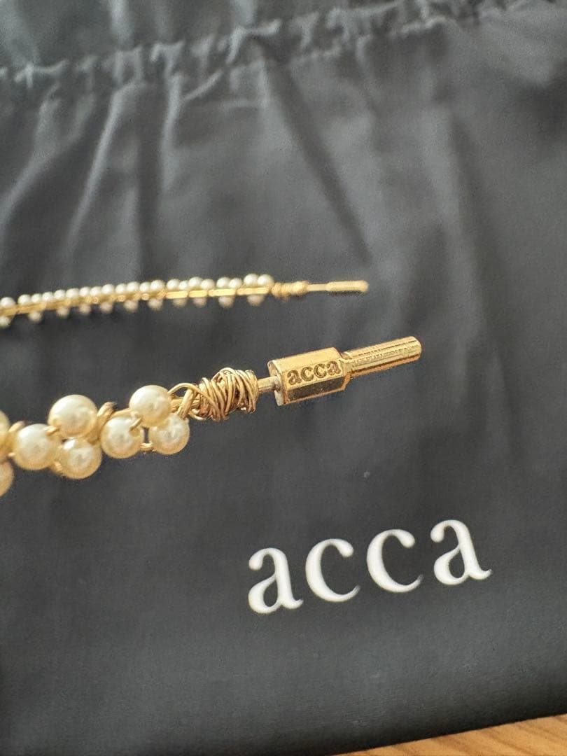 【Pooh chanさん専用】 美品【acca】カチューシャ／パール／ゴールド
