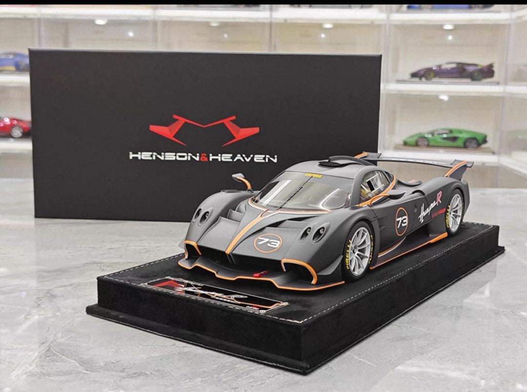 新発売 HH モデル 1/18 パガーニ ウアイラ マットブラック ミニカー