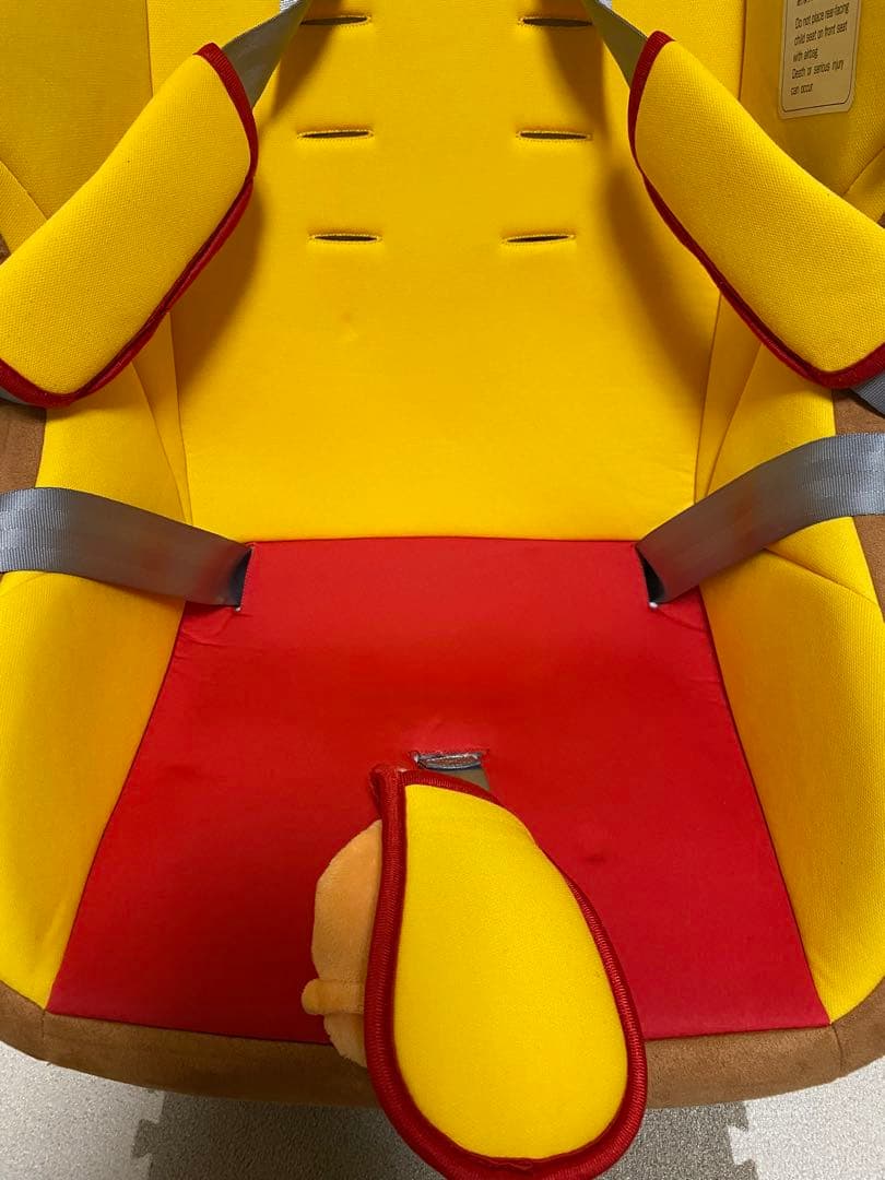 Winnie the Pooh 車用チャイルドシート