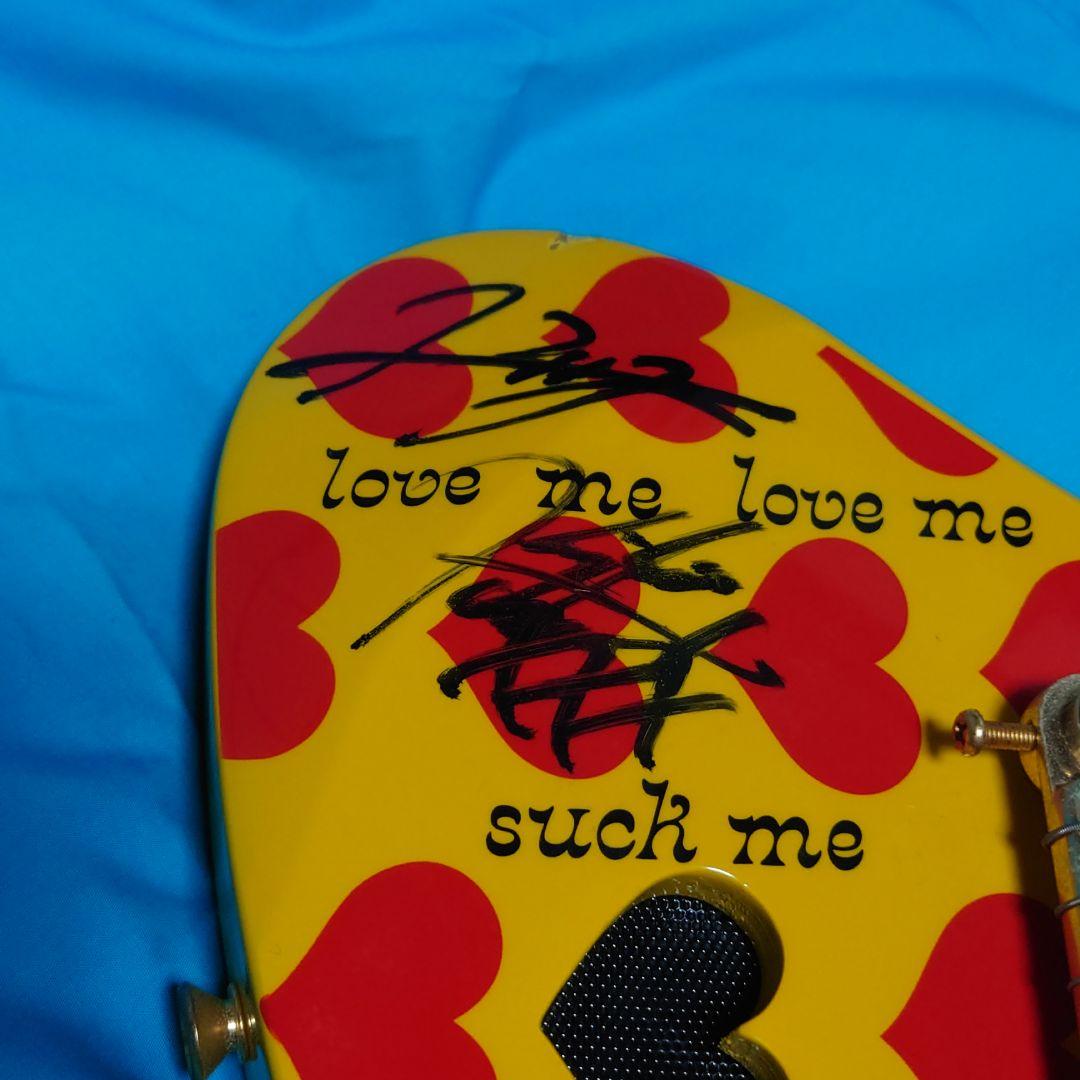 FERNANDES　hideモデル　イエローハート