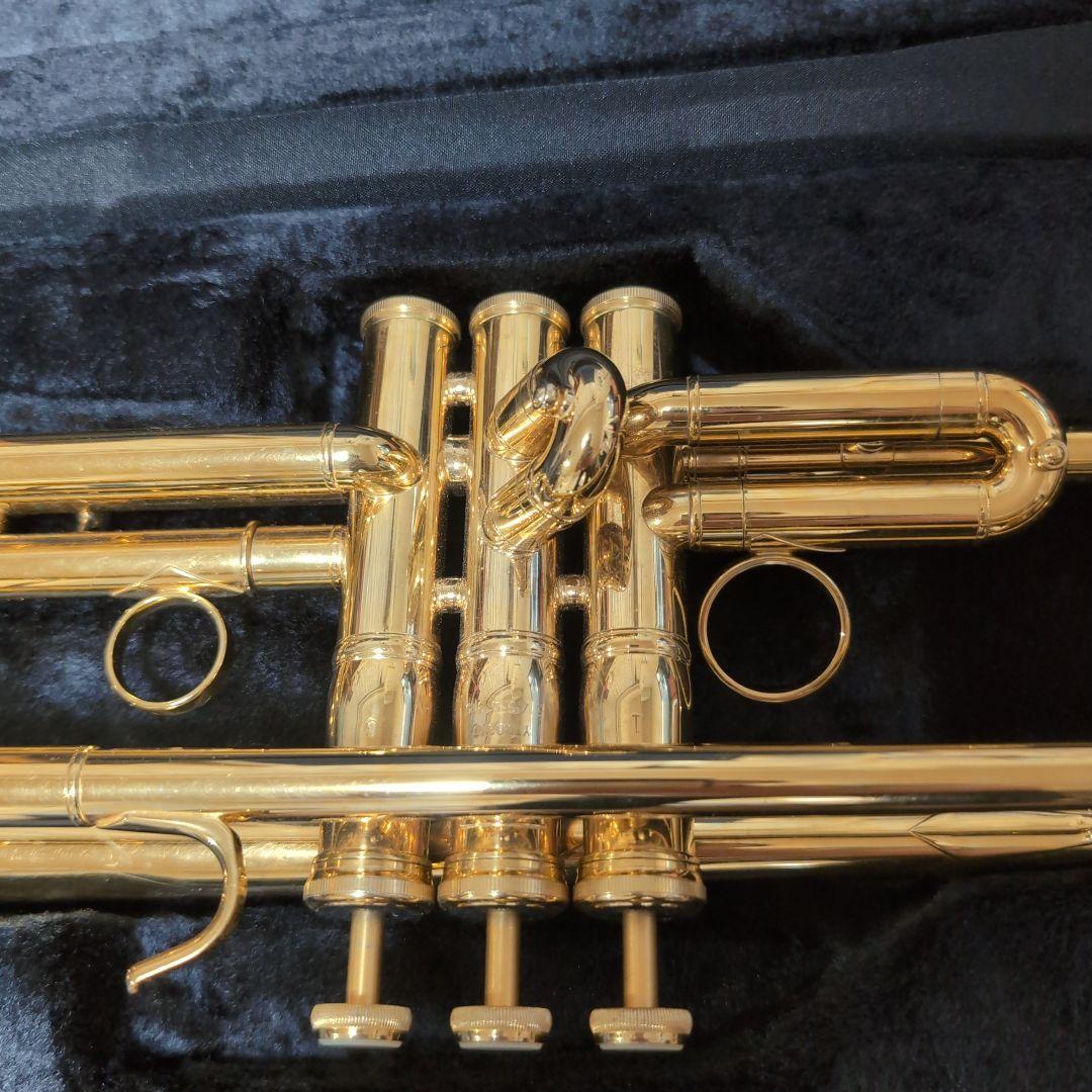 トランペットBb ヤマハYTR−8345(受注生産) 金メッキ仕上げ　Lボア