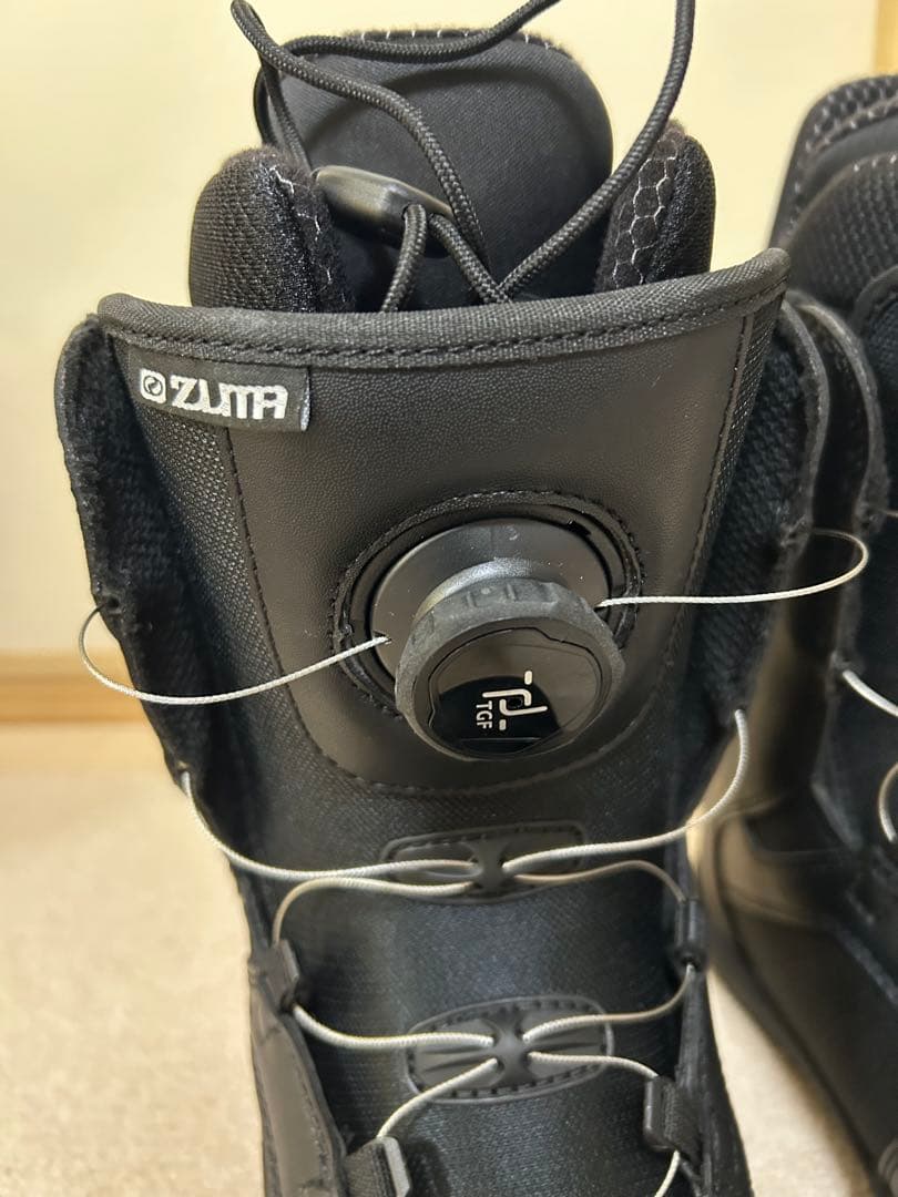 【新品•未使用】ZUMA スノーボードブーツ ブラック　25.0cm